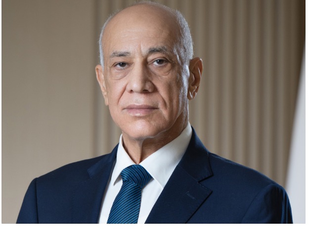 الأستاذ الدكتور عصام الدين إبراهيم عجمي